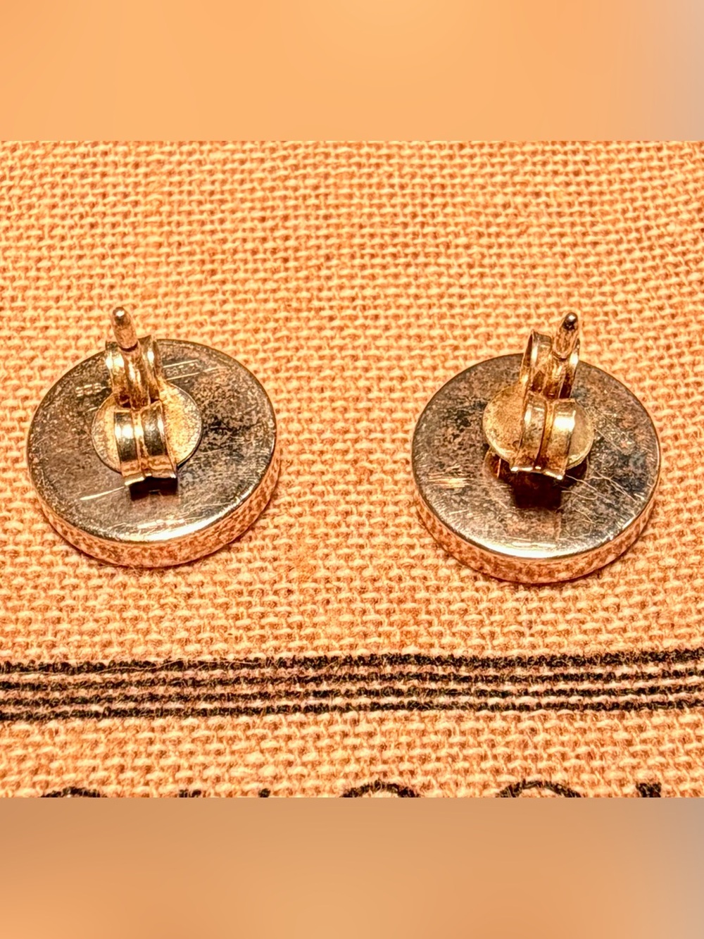 Gucci Silver Round Logo Earrings - Picture 6 of 7